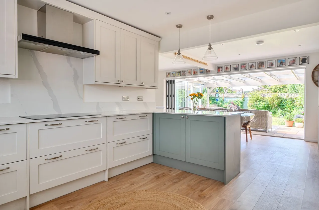 Field Road, East Wittering, PO20, photo 5