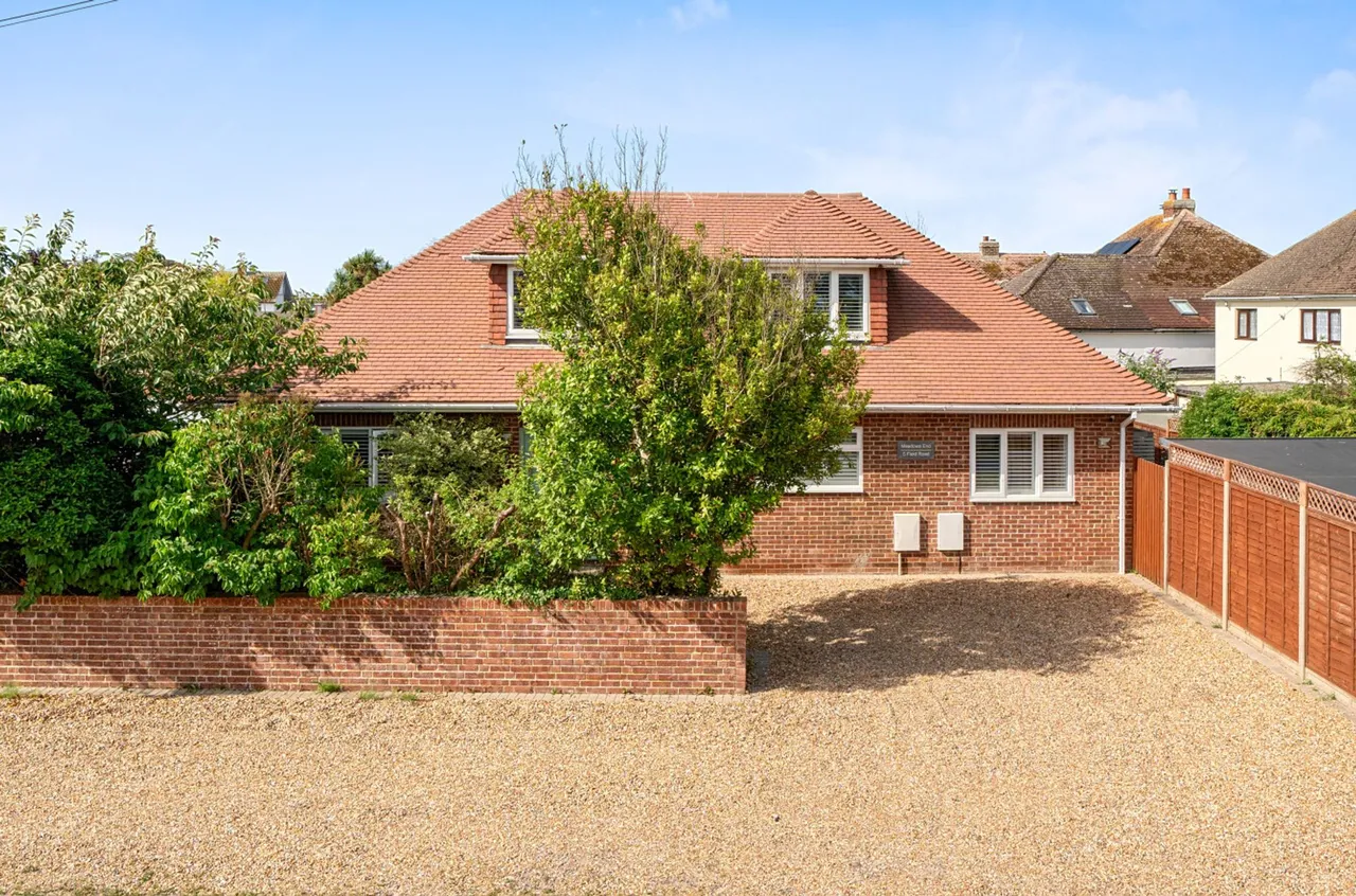 Field Road, East Wittering, PO20, photo 21