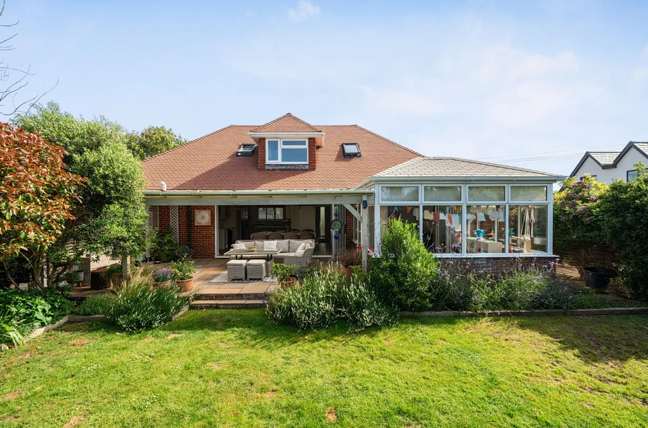 Field Road, East Wittering, PO20, photo 18