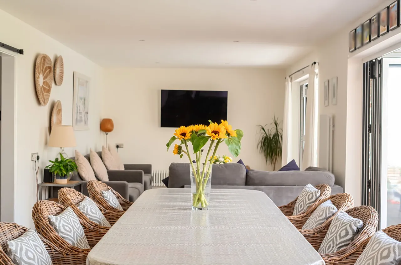 Field Road, East Wittering, PO20, photo 8