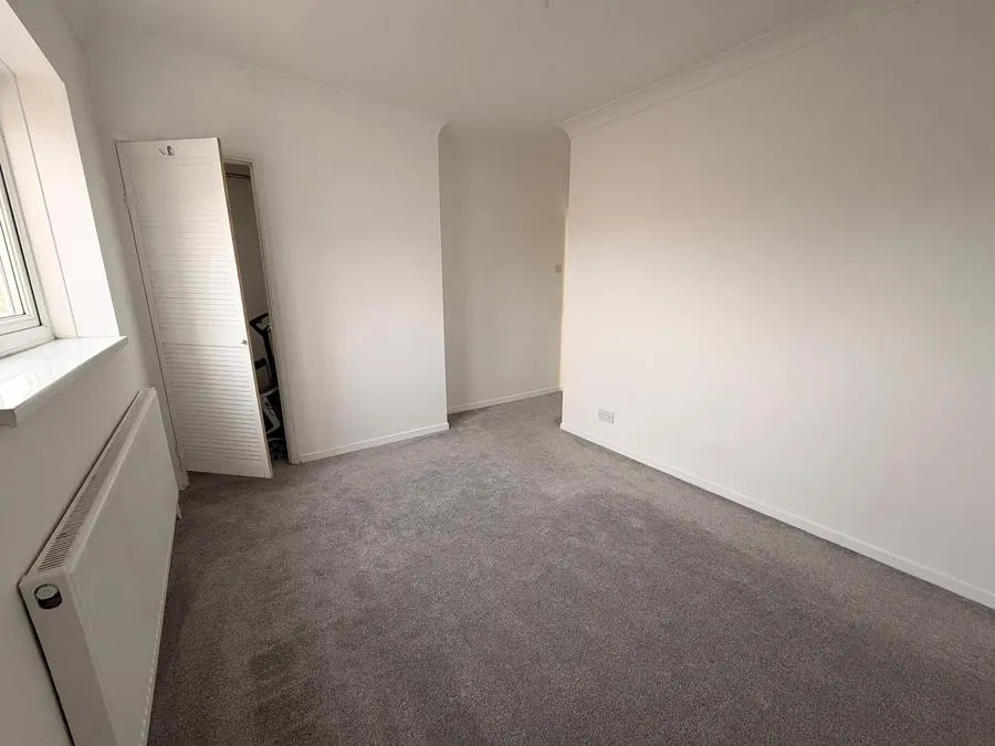 Elsinore Avenue, Staines-Upon-Thames, TW19, photo 6
