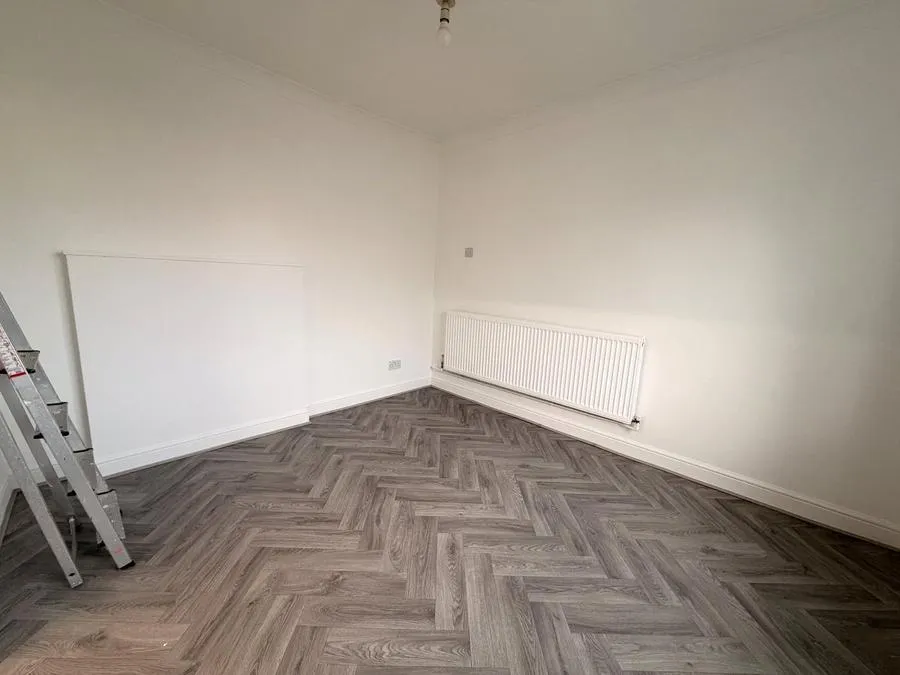 Elsinore Avenue, Staines-Upon-Thames, TW19, photo 4