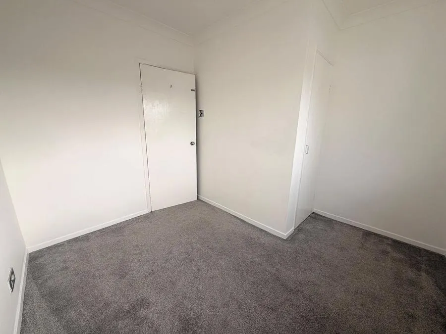 Elsinore Avenue, Staines-Upon-Thames, TW19, photo 7