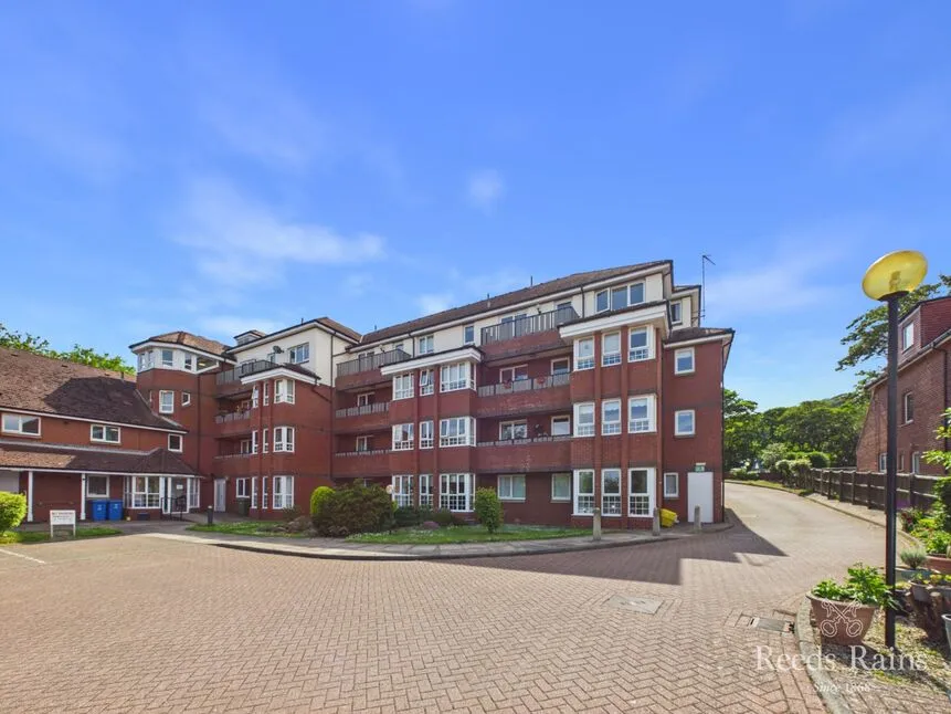2 bed flat for sale, Holbeck Mews, Filey Road, YO11