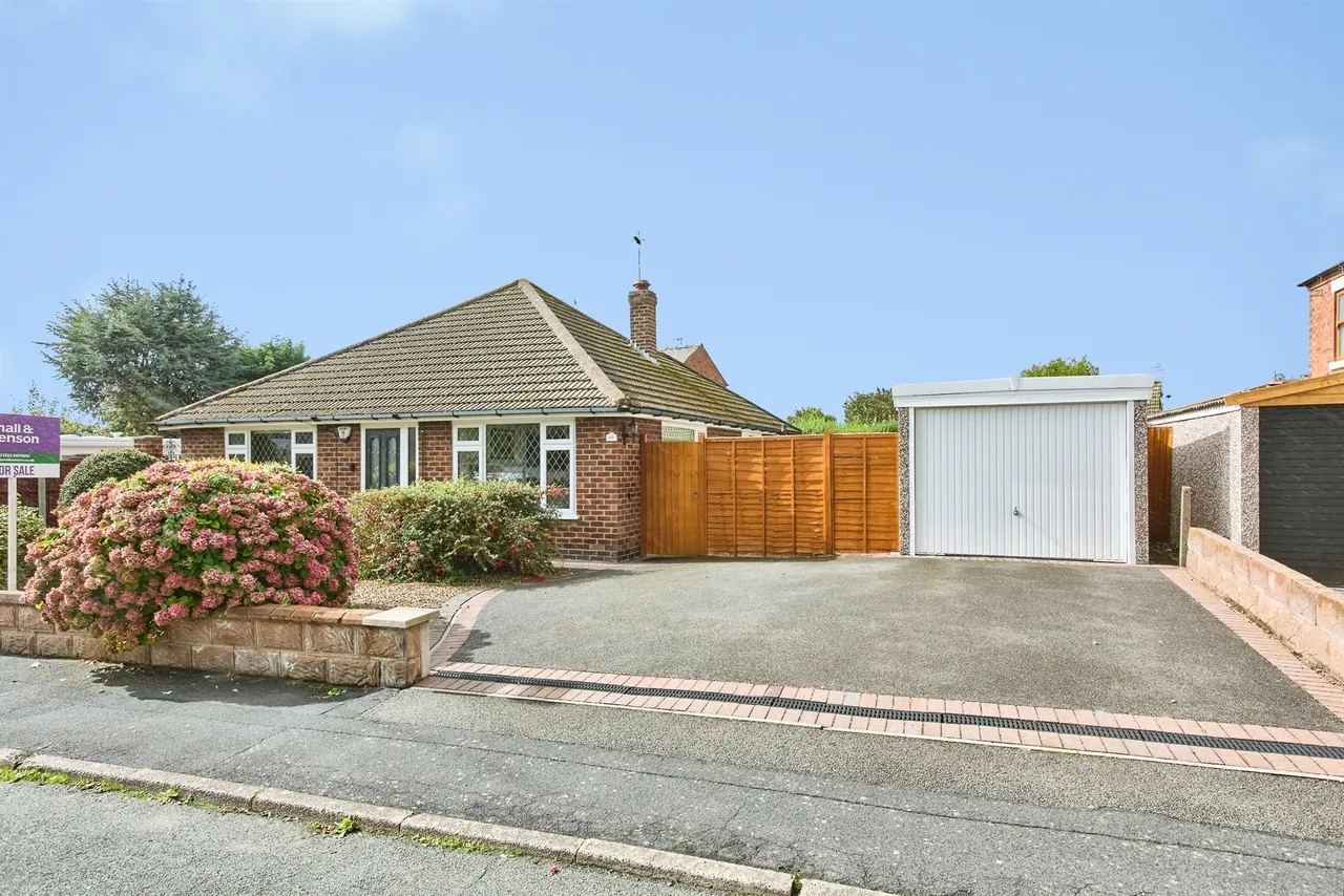 3 bed house for sale, Moor End, Spondon, DE21
