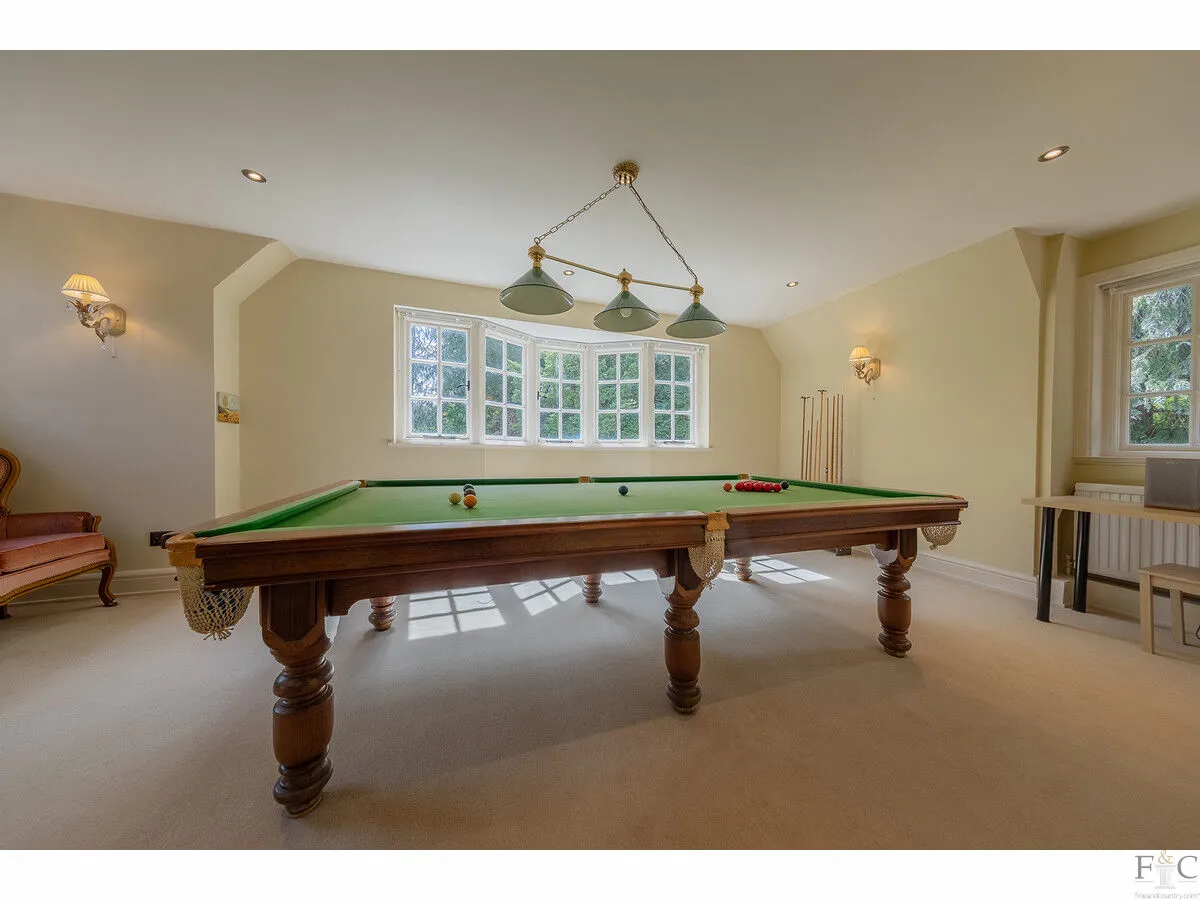 Knighton Grange Road, Leicester, LE2, photo 17