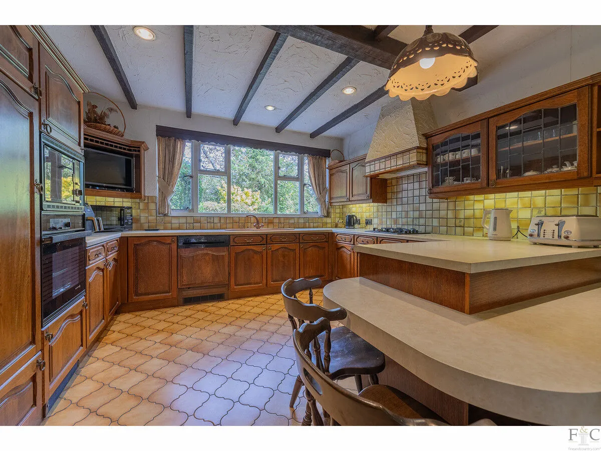 Knighton Grange Road, Leicester, LE2, photo 12