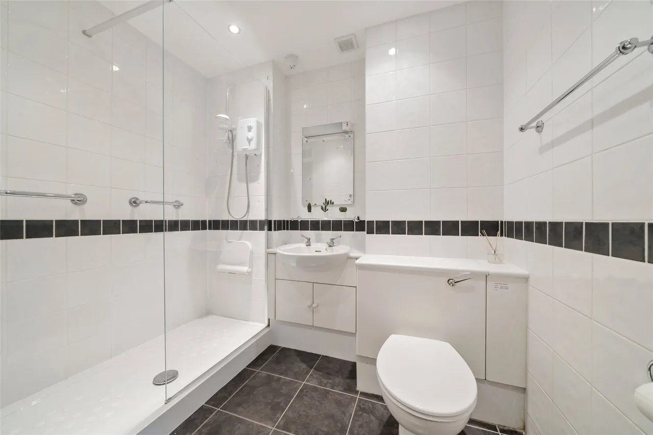 Wordsworth Drive, Cheam, SM3 8HH, photo 7