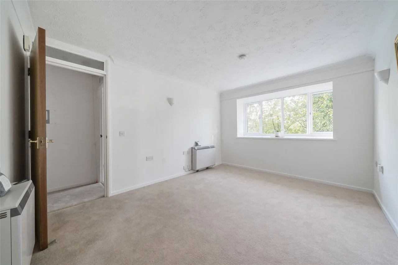 Wordsworth Drive, Cheam, SM3 8HH, photo 4