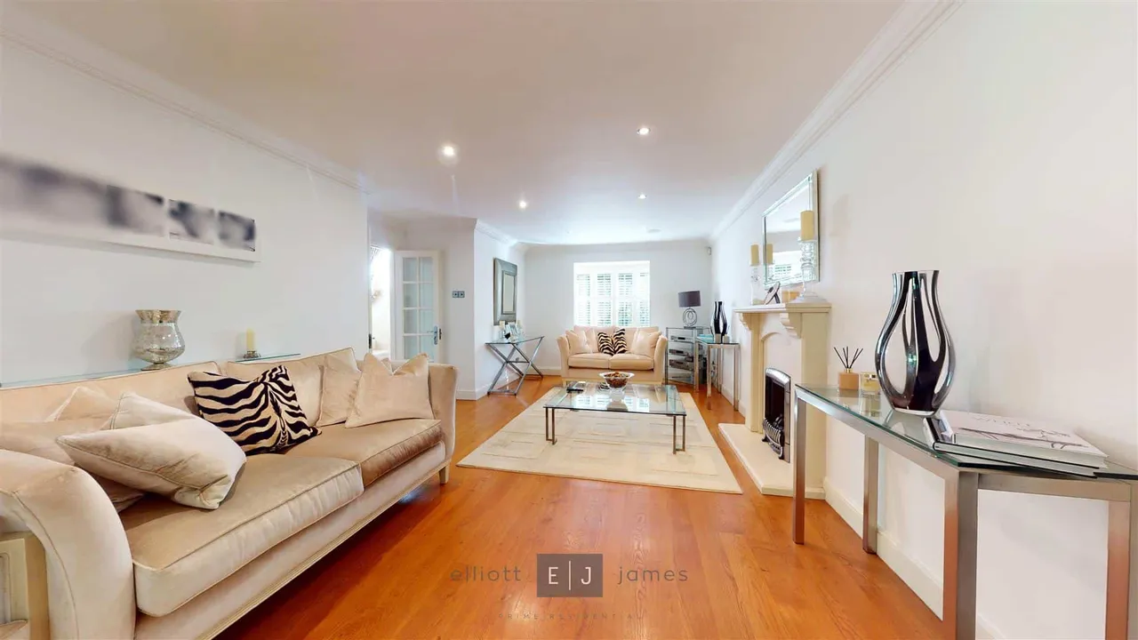 Ardmore Place, Buckhurst Hill, photo 7