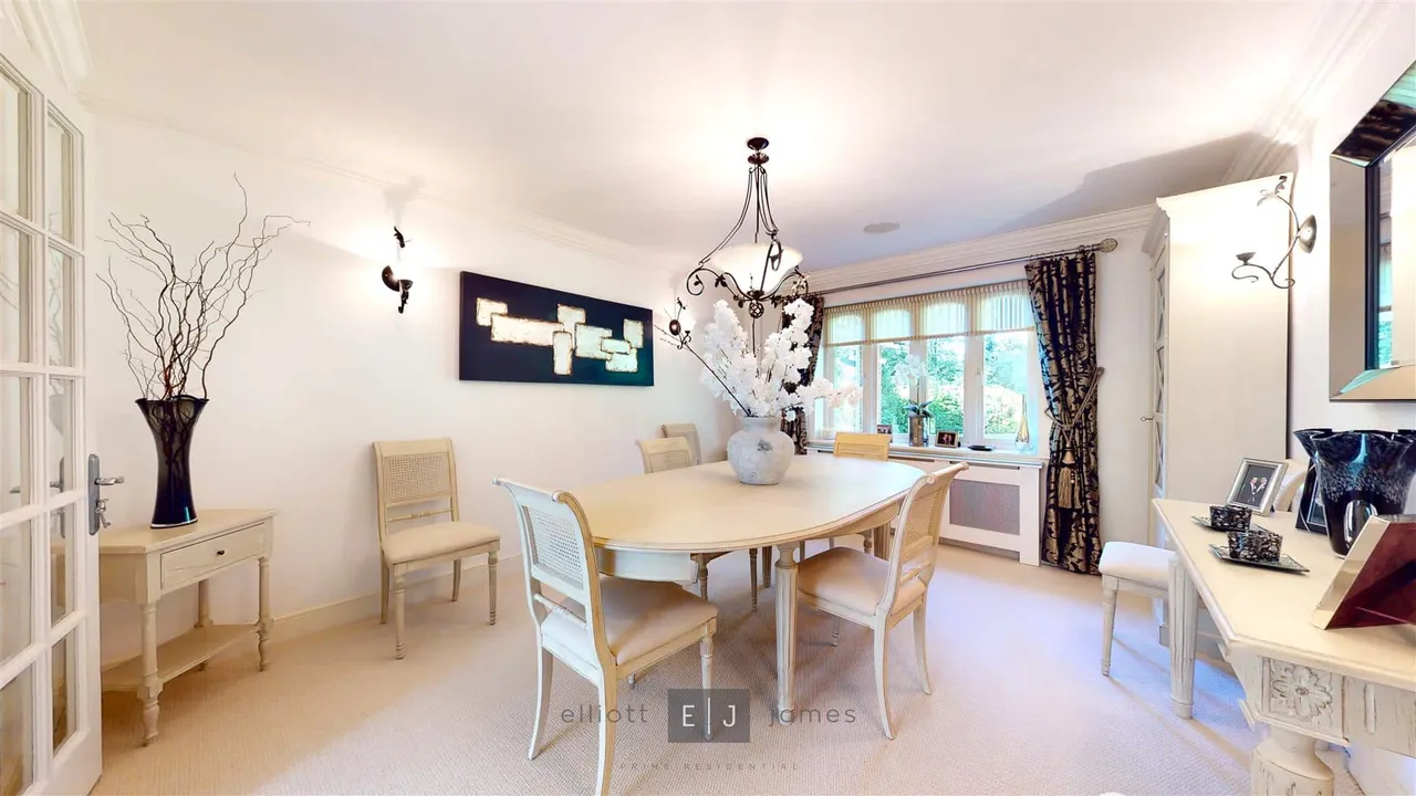 Ardmore Place, Buckhurst Hill, photo 10