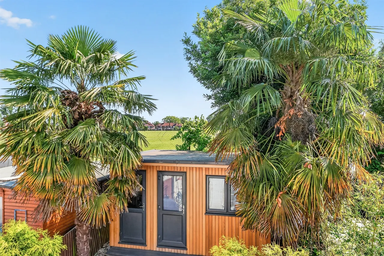 Garendon Road, Morden, photo 6
