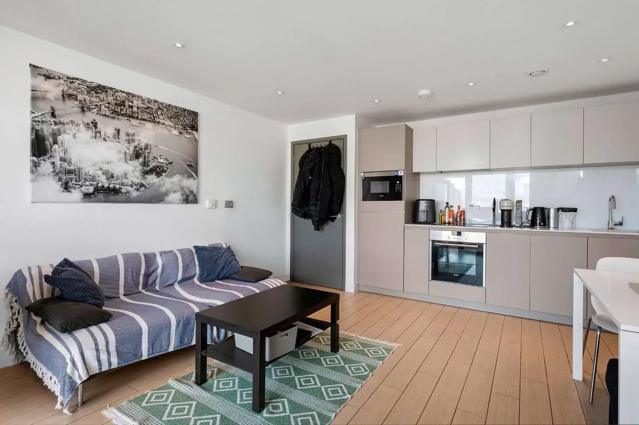 Canalside Square, Islington, N1, photo 6