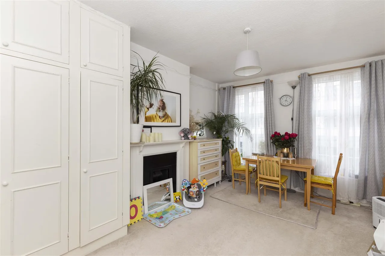 Colston Road, East Sheen, SW14, photo 3