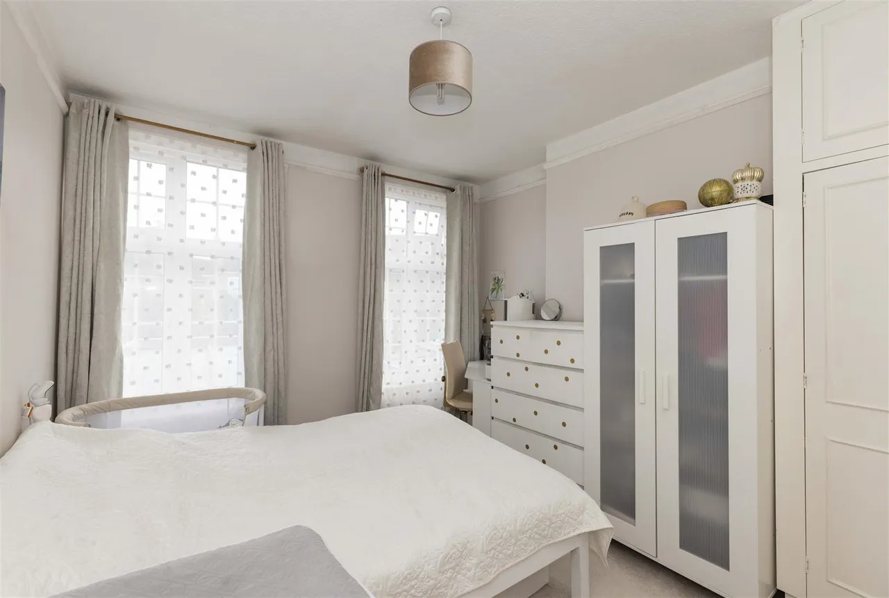 Colston Road, East Sheen, SW14, photo 2