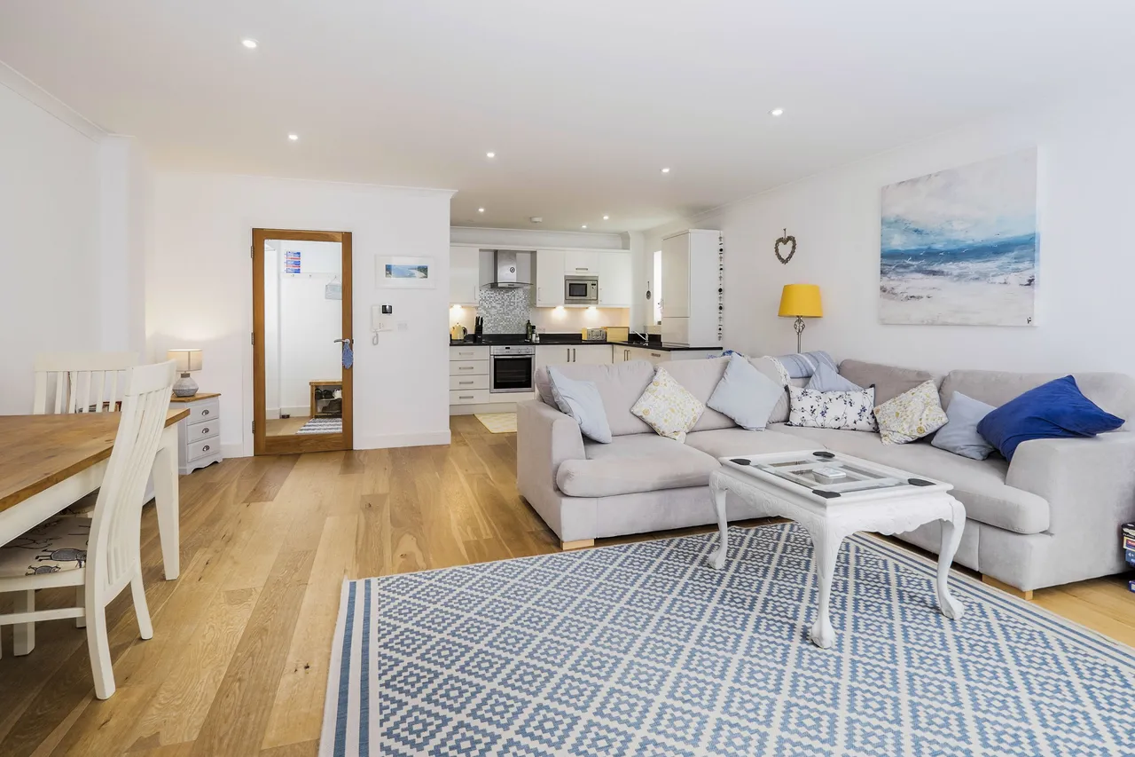 1 bed flat for sale, Boskerris Road, Carbis Bay, TR26