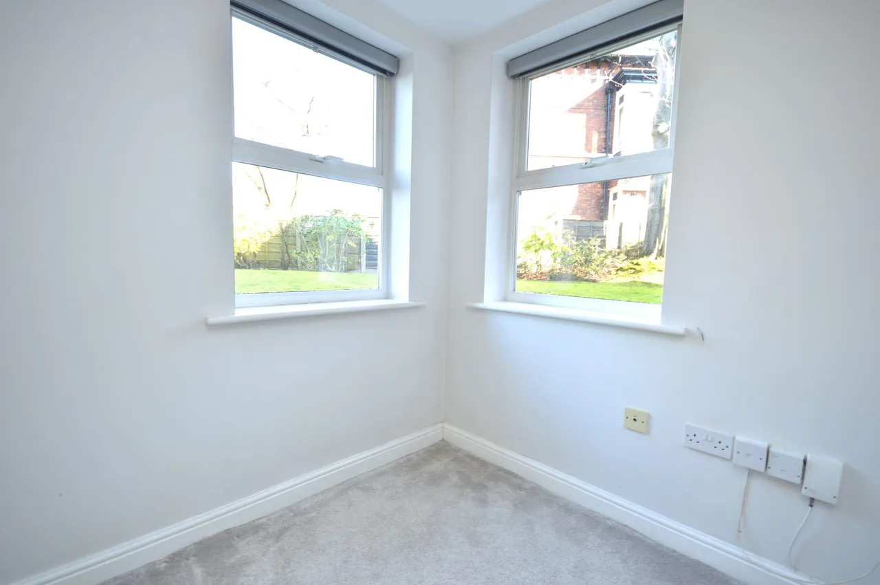 Thorn Bank Lodge, Stockport, photo 20