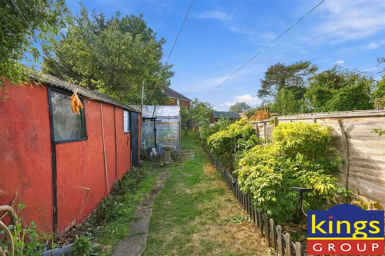 Devonia Gardens, Edmonton, N18, photo 14