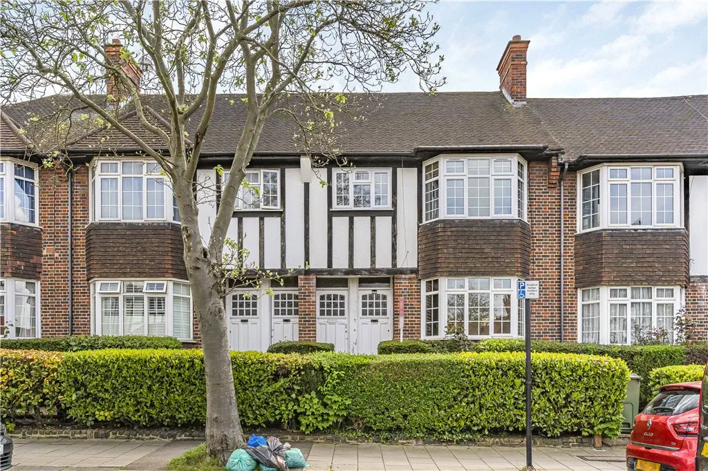 2 bed flat for sale, Gracefield Gardens, London, SW16