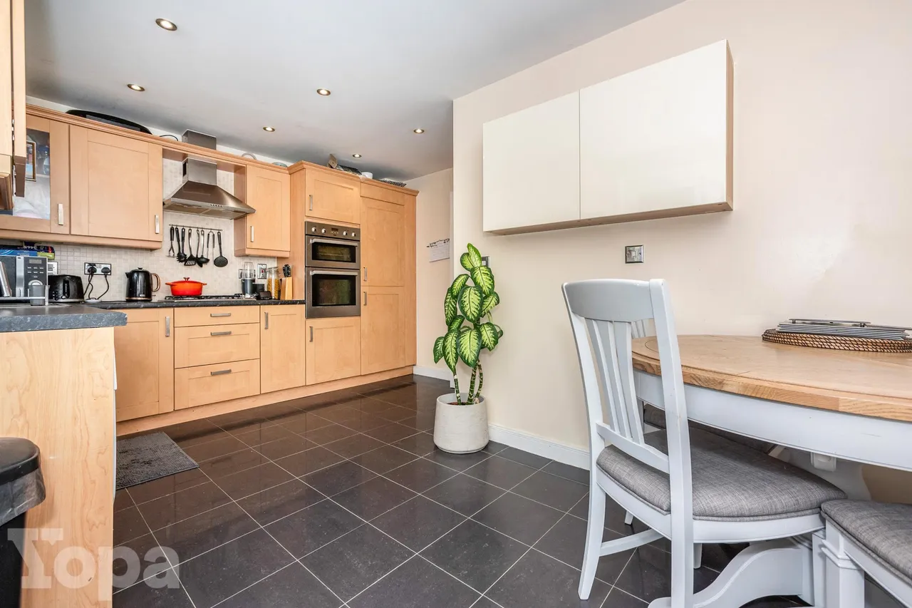 Reed Court, Greenhithe, DA9, photo 7