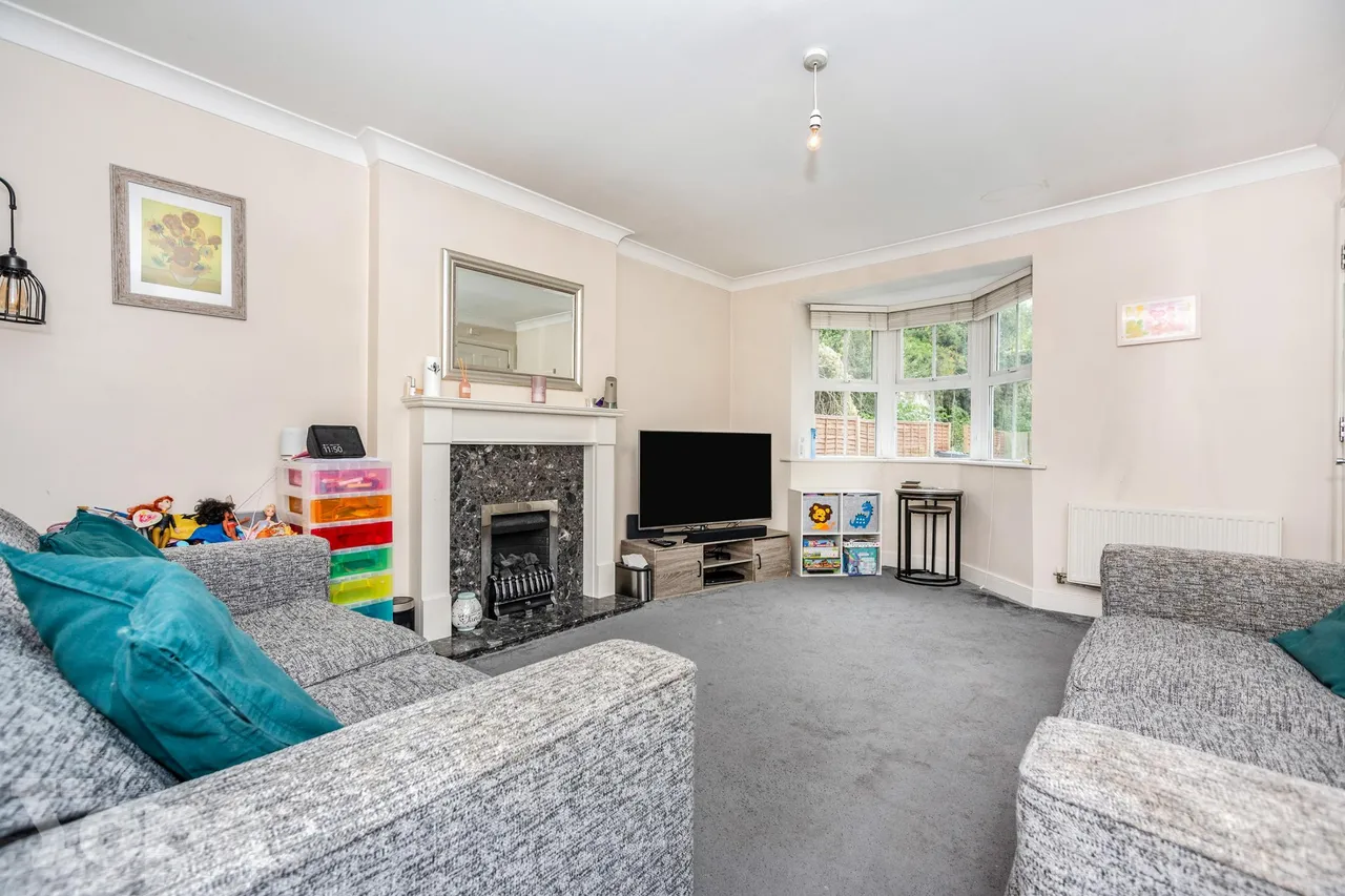 Reed Court, Greenhithe, DA9, photo 2