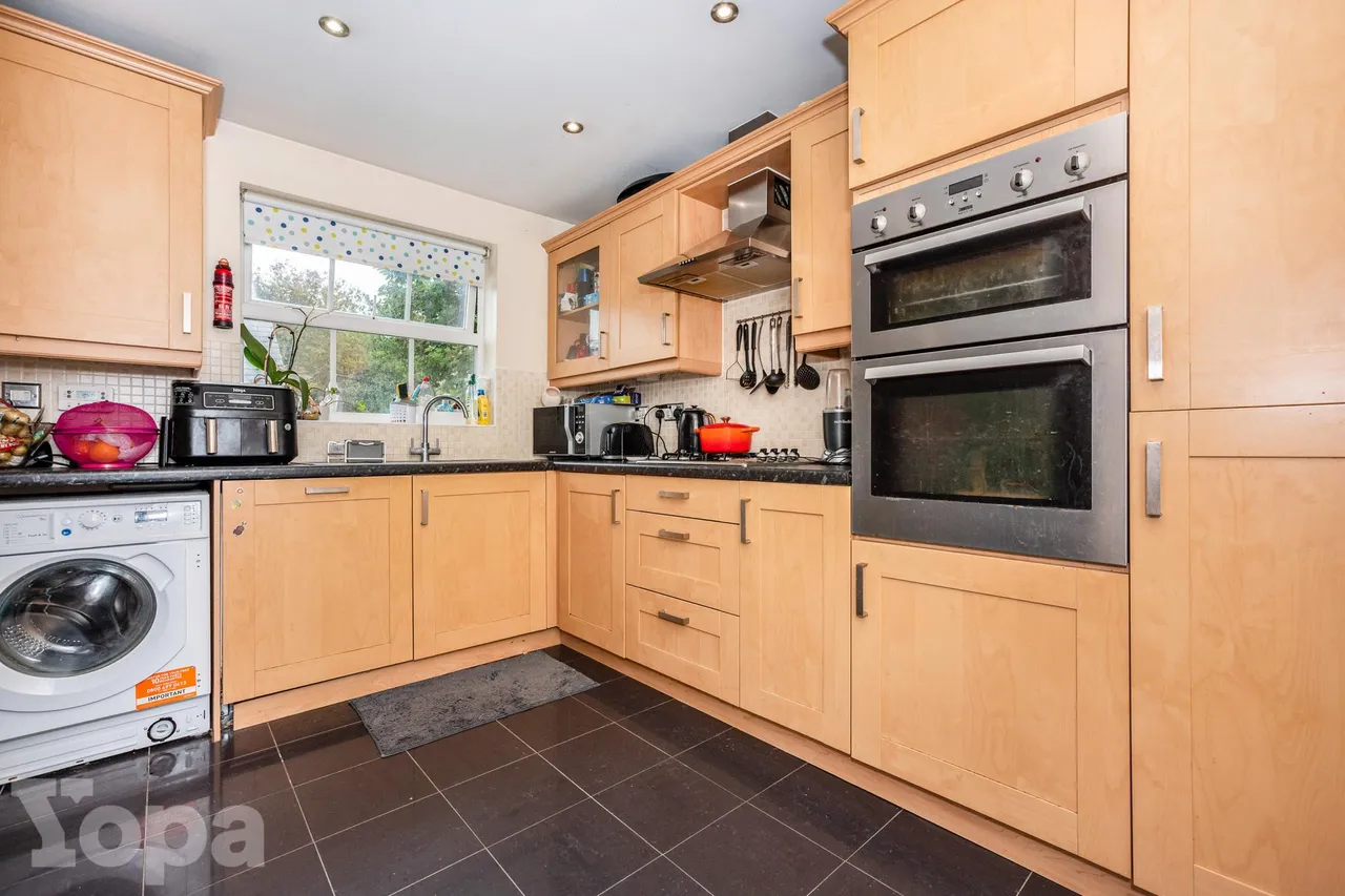 Reed Court, Greenhithe, DA9, photo 5