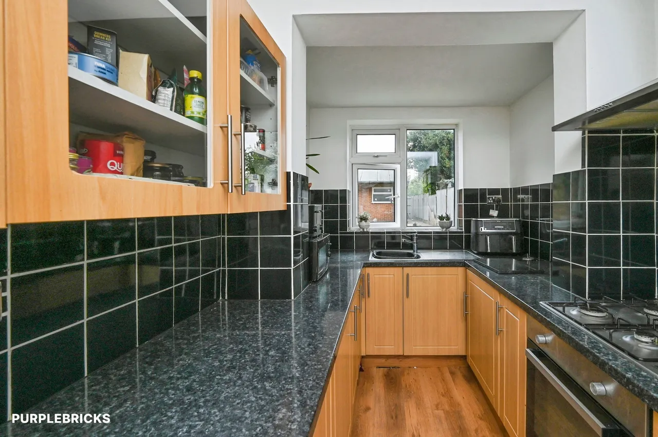 Priestsic Road, Sutton-In-Ashfield, NG17, photo 9