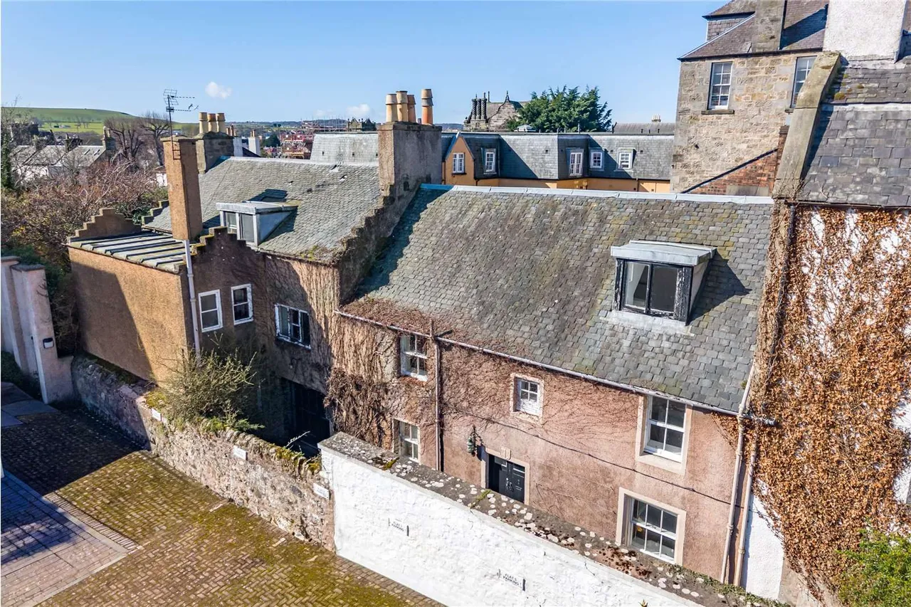 3 bed house for sale — South Street, St. Andrews, Fife, KY16 9QD