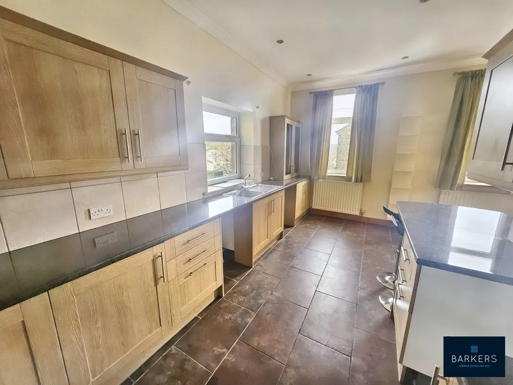 Oxford Road, Gomersal BD19 4LB, photo 18