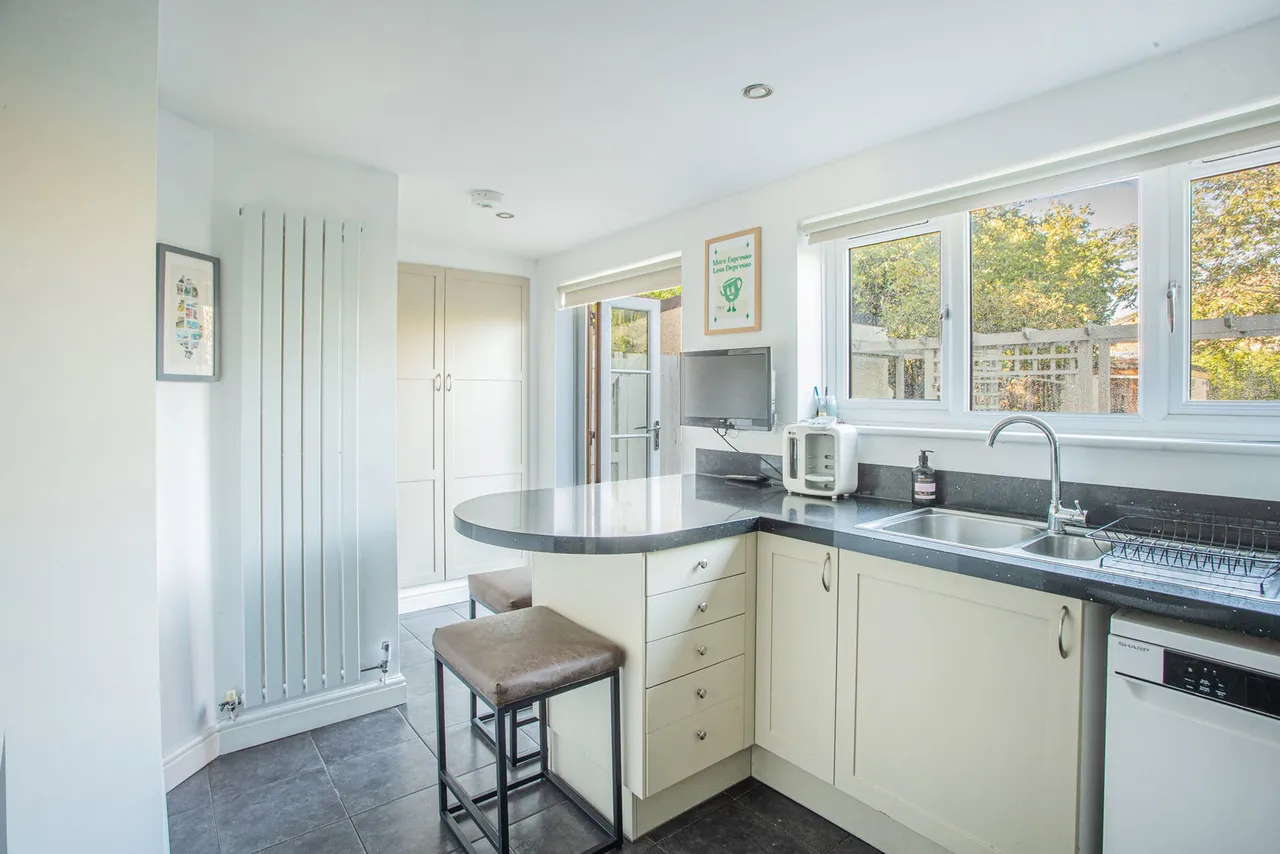 Kingswood, Wotton-under-Edge, photo 5