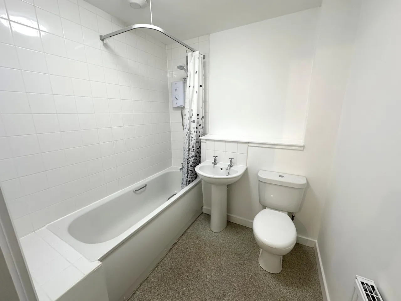 Corthie Court, Stoneywood, FK6, photo 12