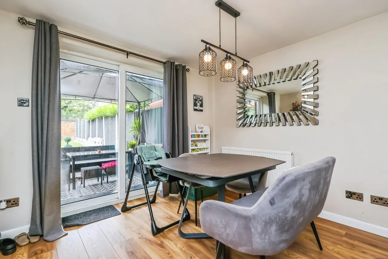 Southchurch Drive, Clifton, Nottingham, NG11, photo 6