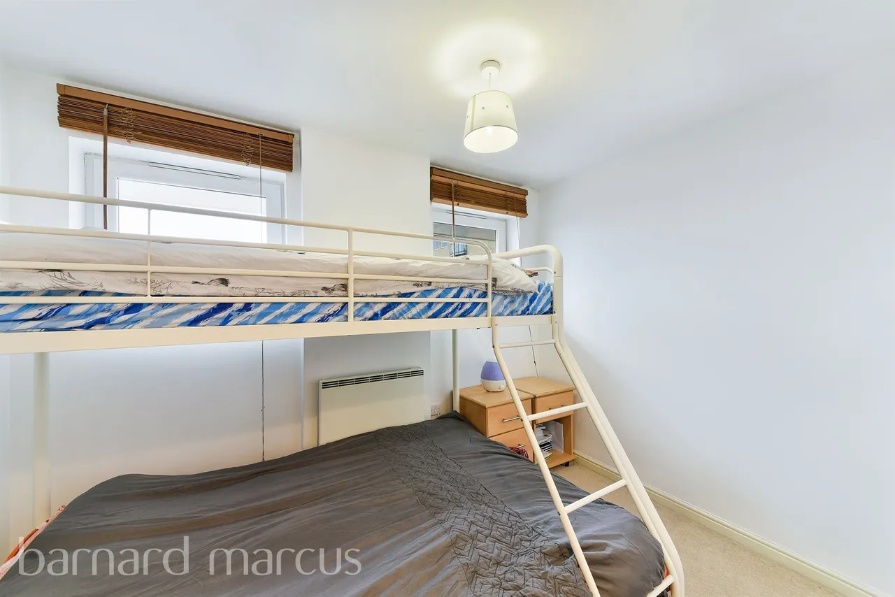 Bedfont Lane, Feltham, TW13, photo 6
