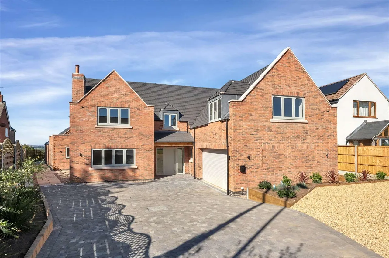 4 bed house to rent, Leicester Road, Tilton on the Hill, LE7