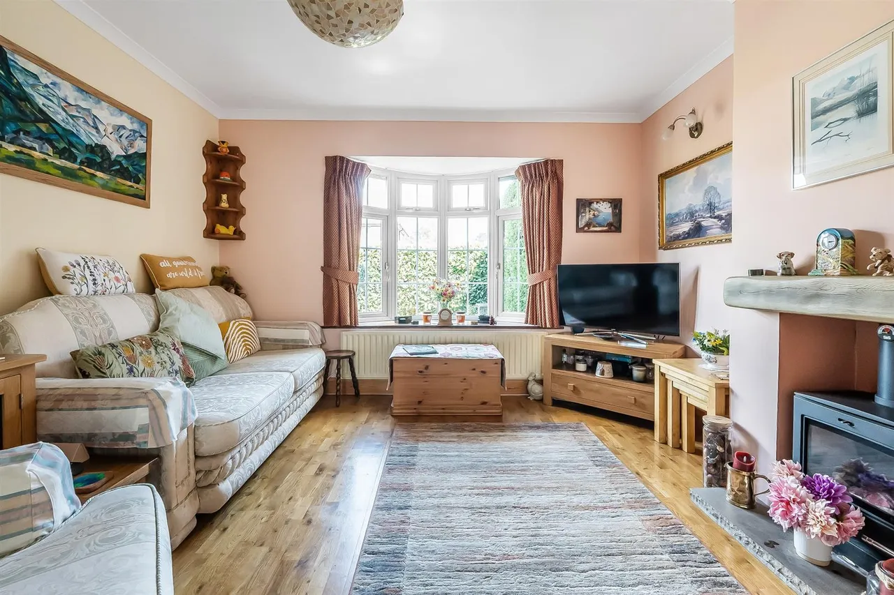 Middlemead Road, Great Bookham, KT23, photo 3