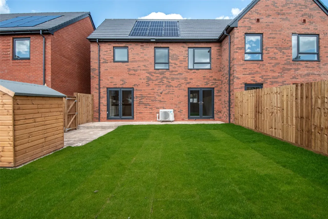 Burcot Close, Bromsgrove, B60 1FF, photo 18