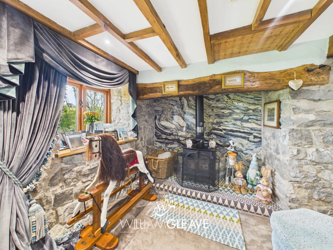 Mynydd Llan, Babell, CH8, photo 13