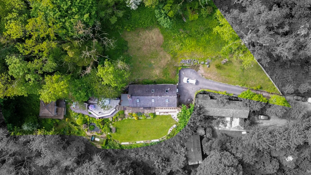 Mynydd Llan, Babell, CH8, photo 30