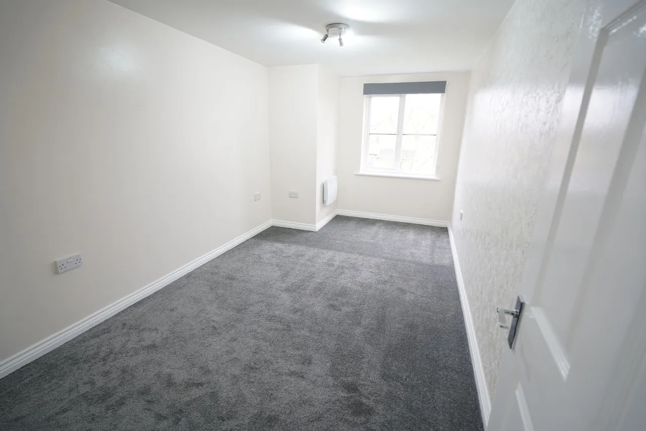 Thackeray Avenue, Tilbury, Essex, RM18 8HR, photo 12