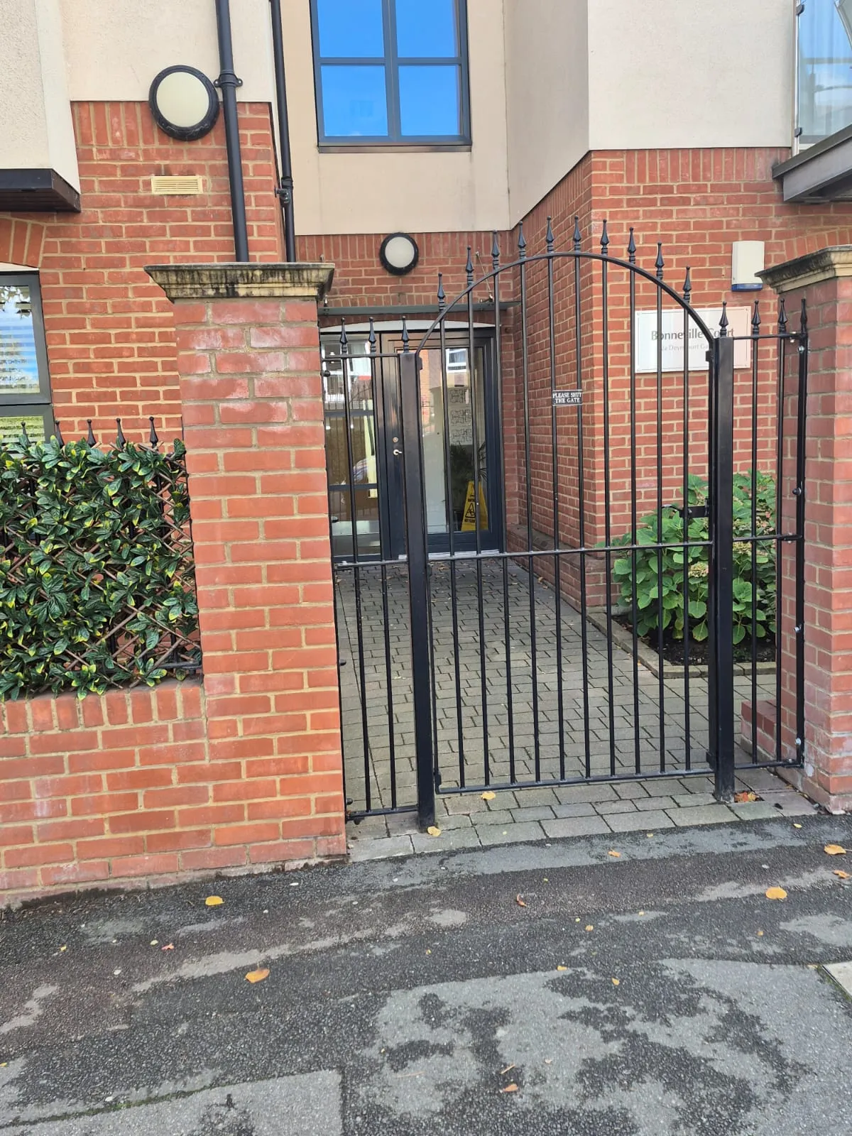 Deyncourt Gardens, Upminster, RM14, photo 10