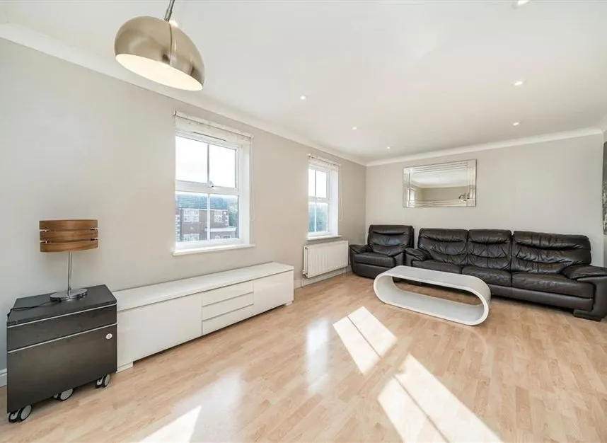 Barlow Drive, Shooters Hill, SE18, photo 3