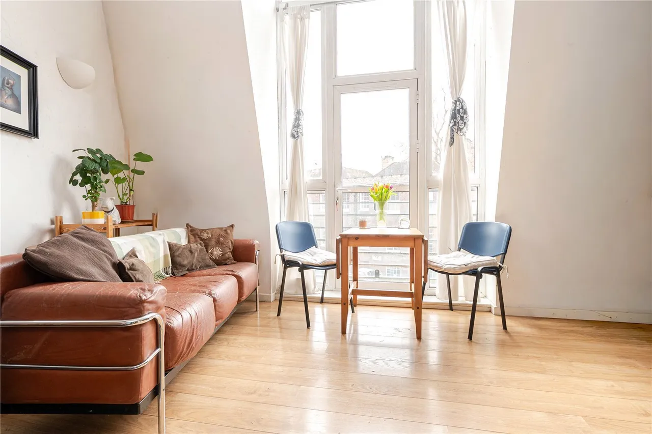 Whitton Road, Twickenham, TW1, photo 2