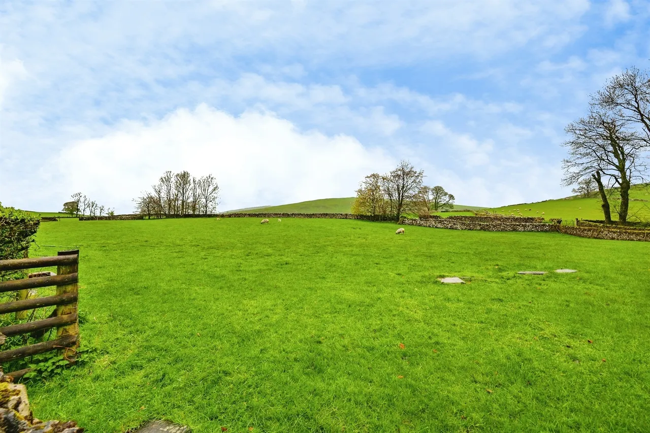 Alstonefield, Ashbourne, DE6, photo 3