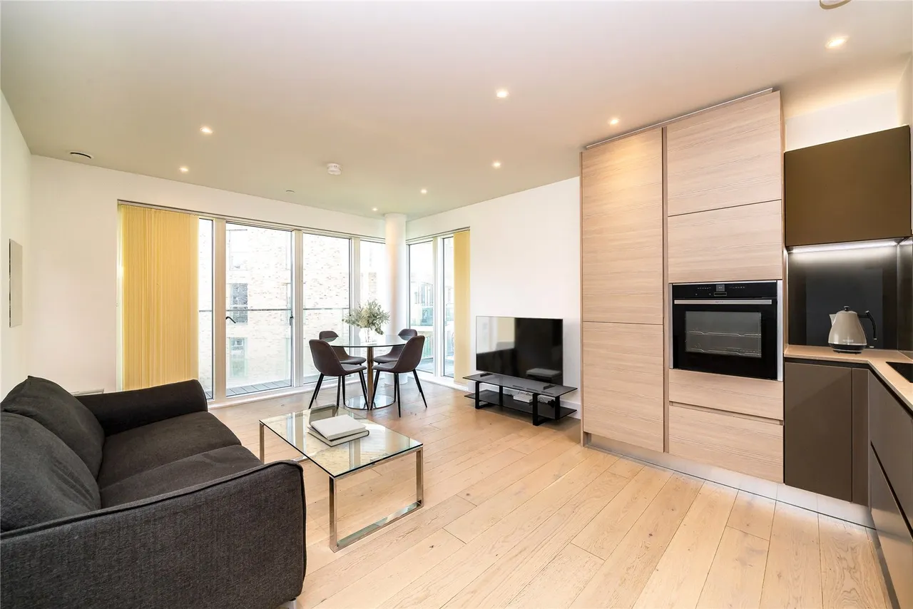 Kidbrooke Park Road, Kidbrooke Village, London, SE3 9FY, photo 4