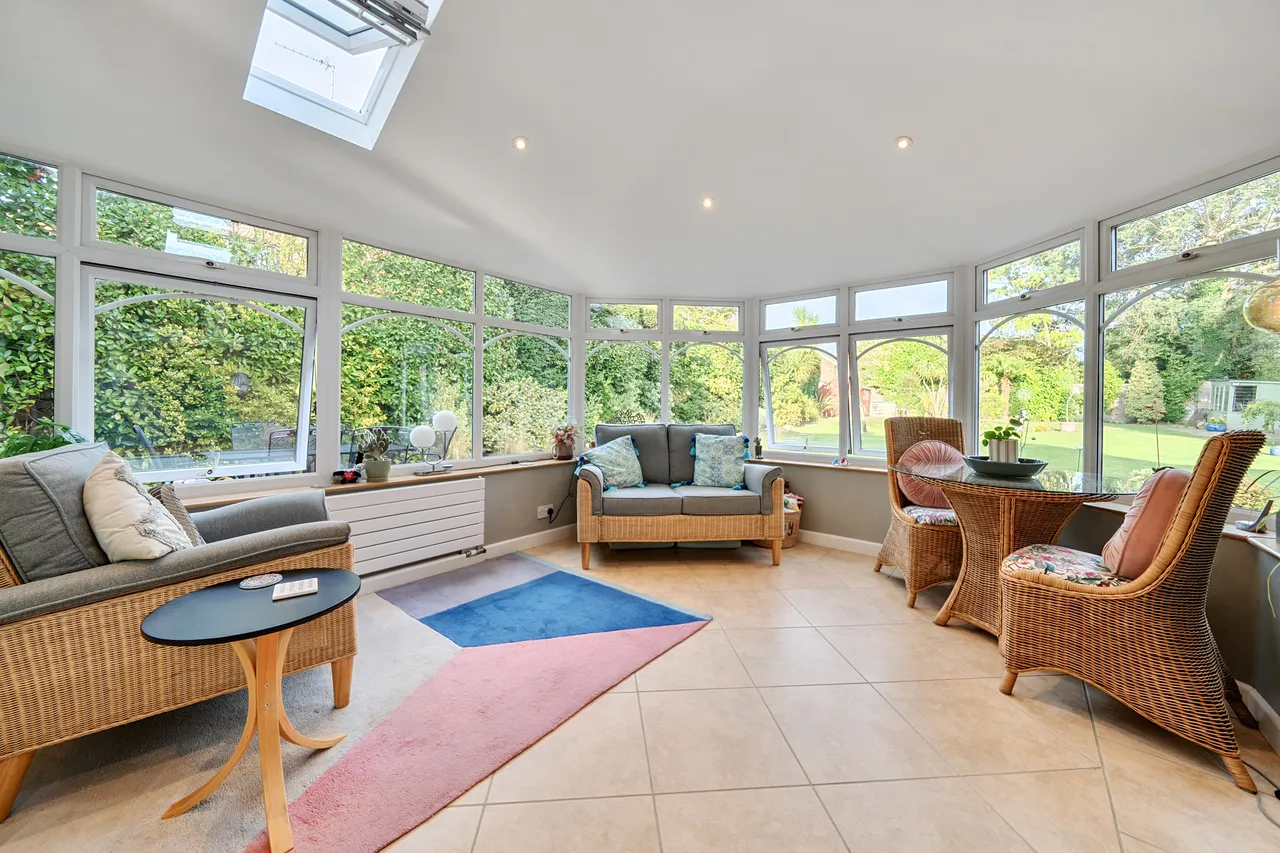 Comptons Lane, Horsham, RH13, photo 6