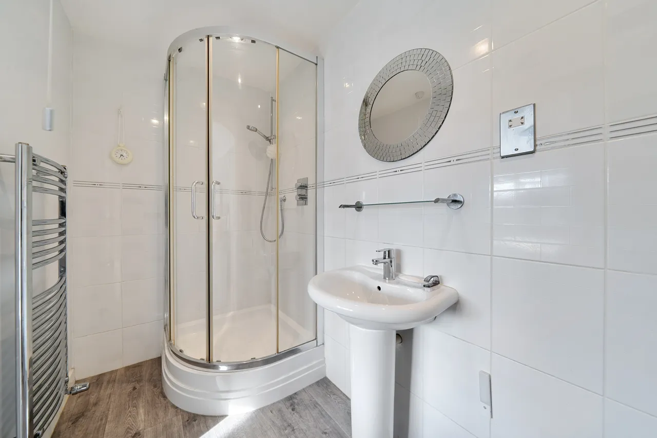 Comptons Lane, Horsham, RH13, photo 25