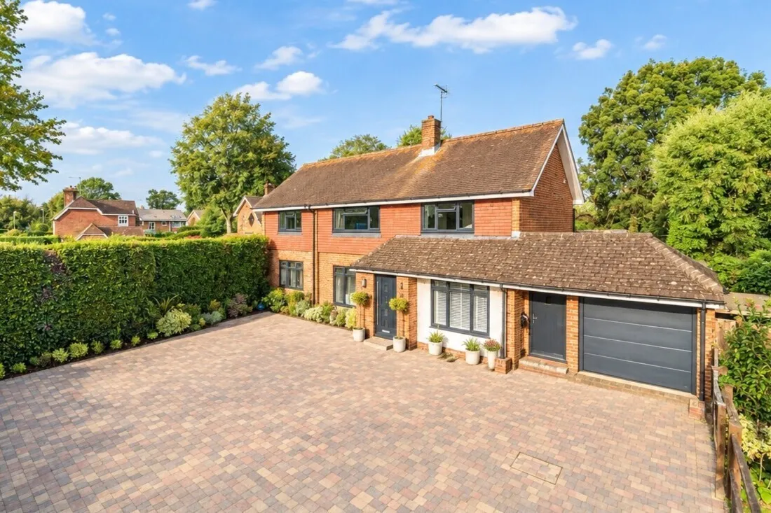 4 bed house for sale, Comptons Lane, Horsham, RH13
