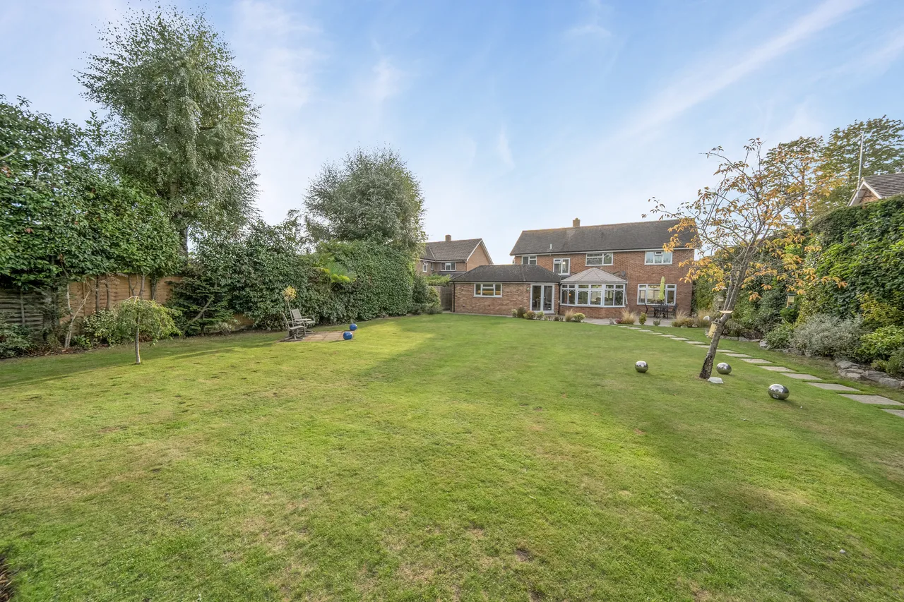 Comptons Lane, Horsham, RH13, photo 22
