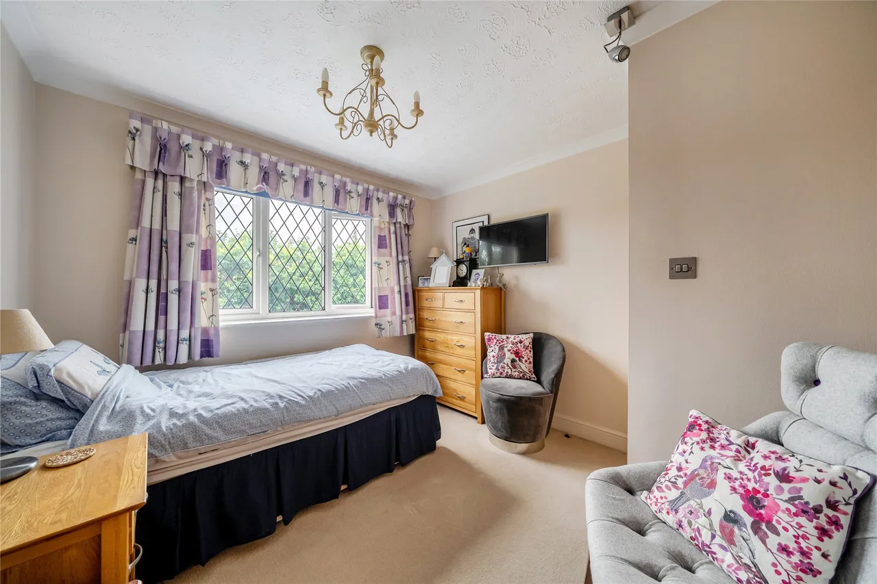 Shrublands Drive, Lightwater, GU18, photo 14
