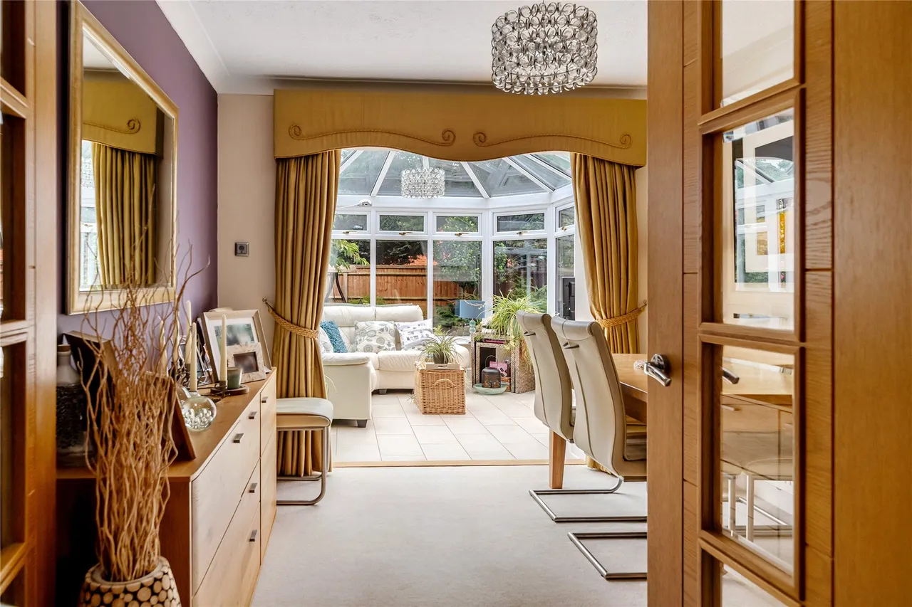 Shrublands Drive, Lightwater, GU18, photo 5